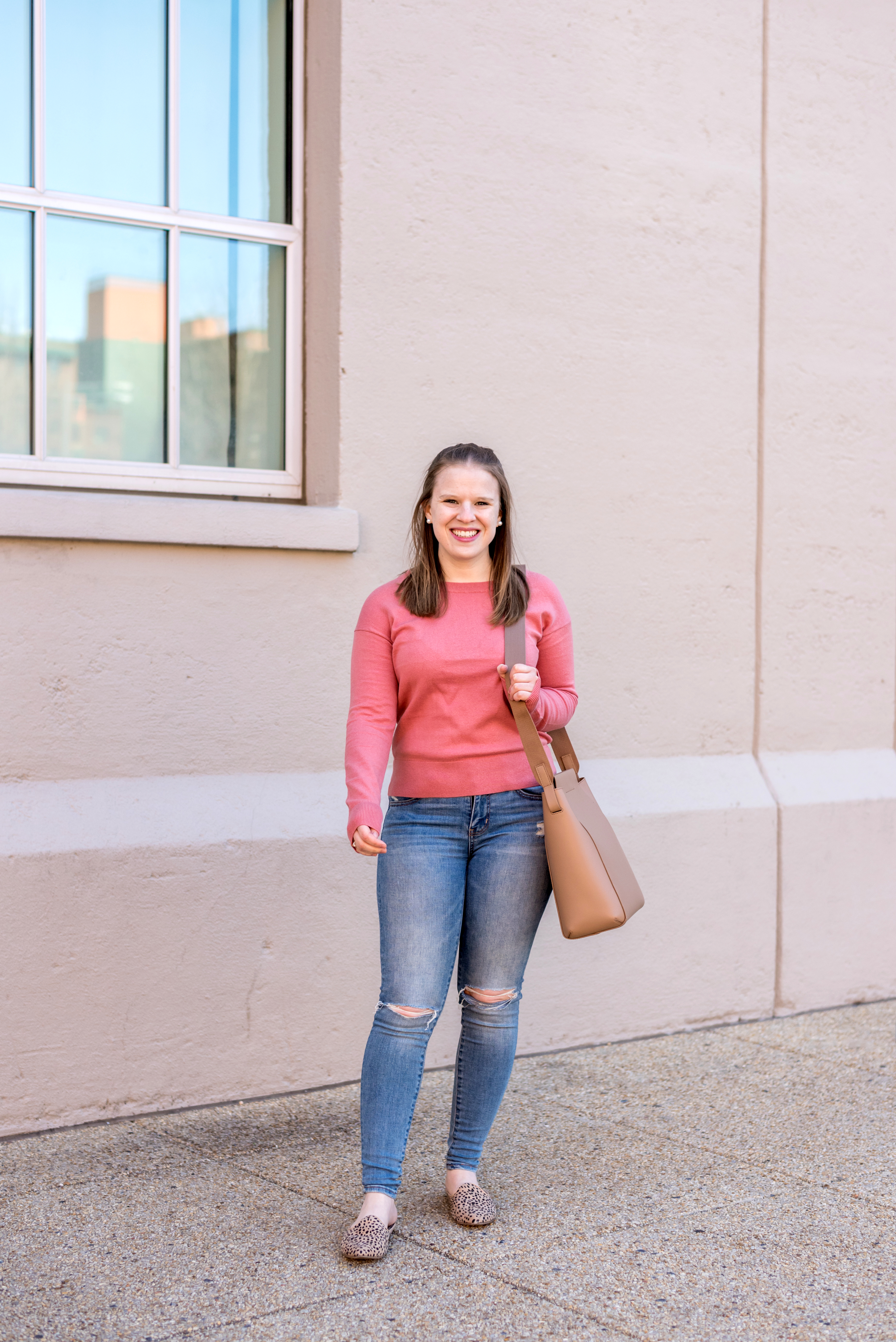 DC woman blogger wearing Everlane The Cotton-Merino Crew